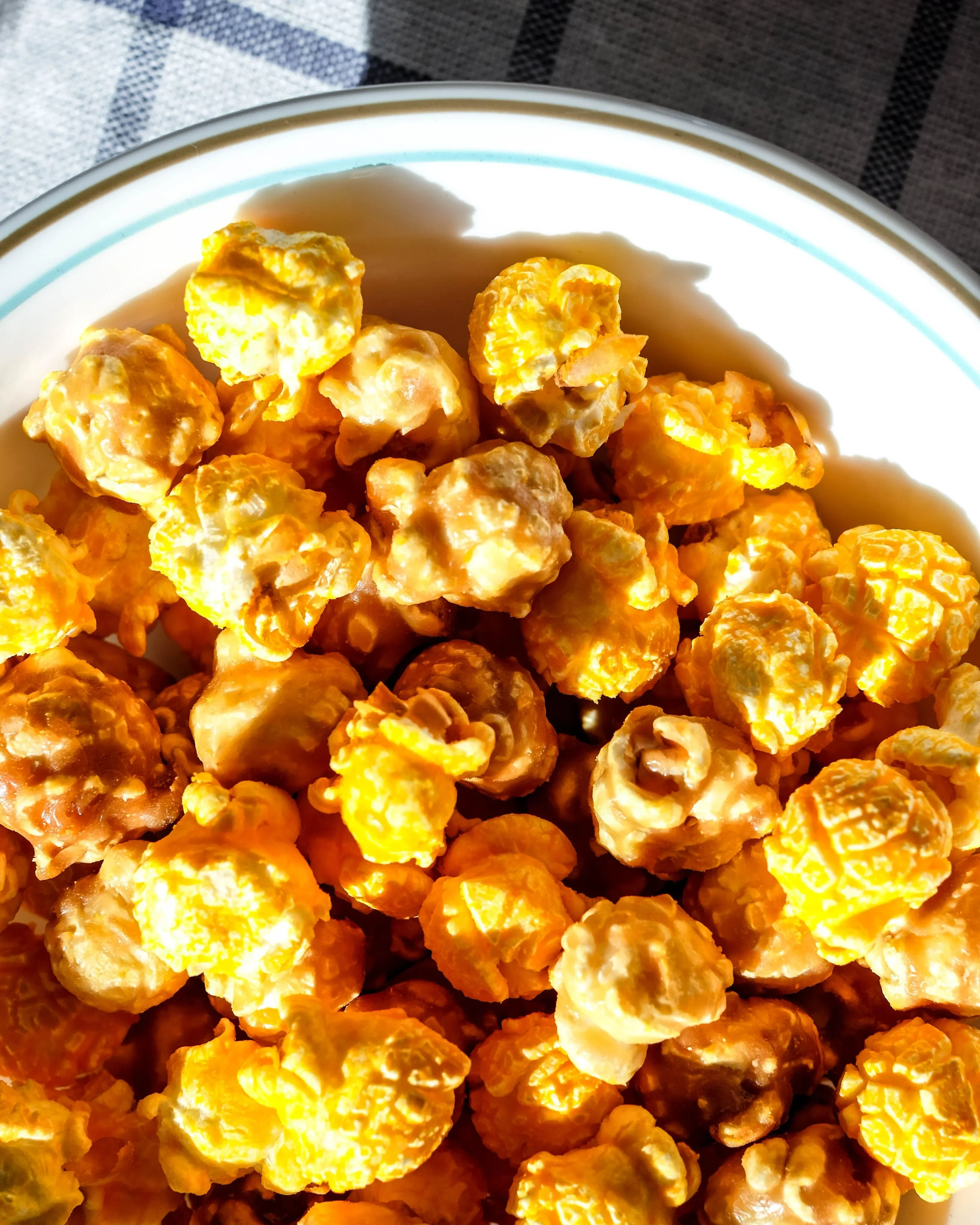 Cheese & Caramel Mix Popcorn - Image 2