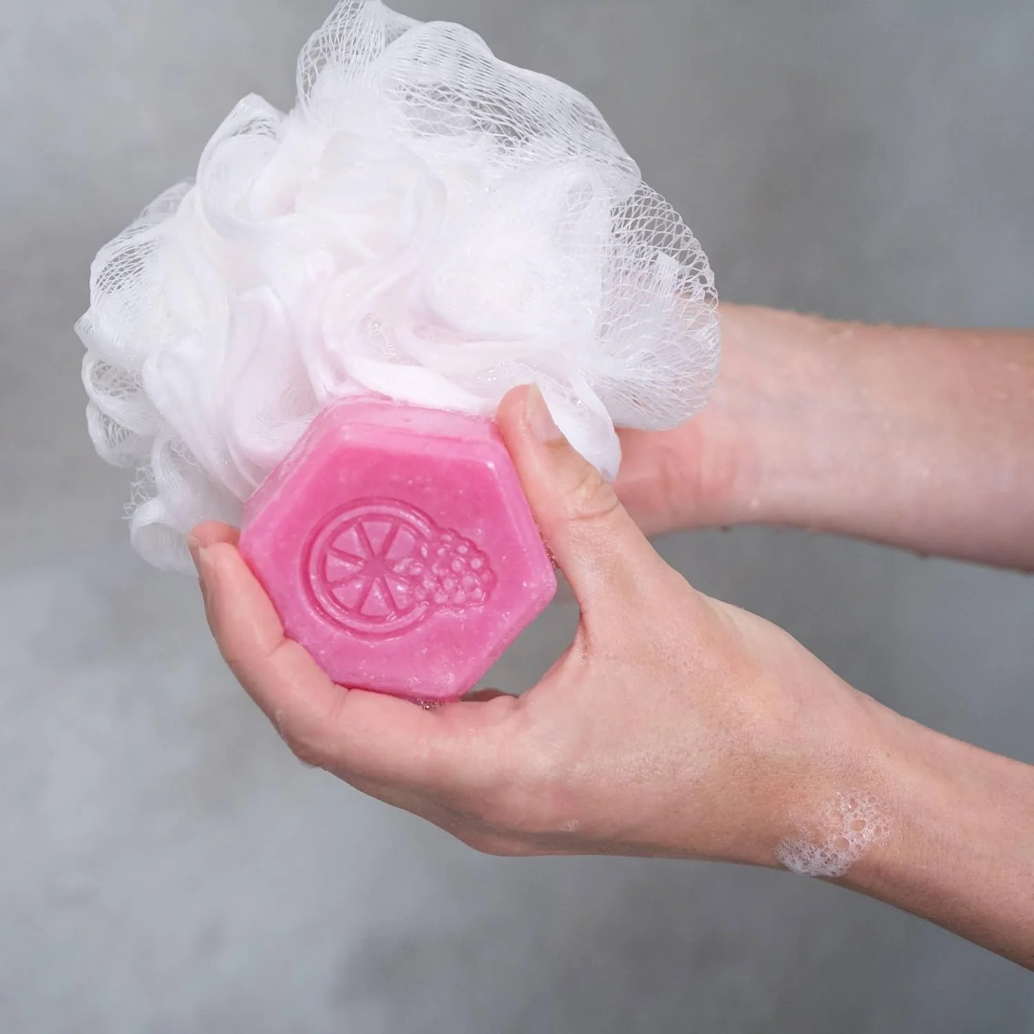 Raspberry and Lime Body Wash Bar - Image 3