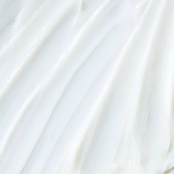 Superbly Efficient Antiperspirant & Deodorant Cream - Image 2