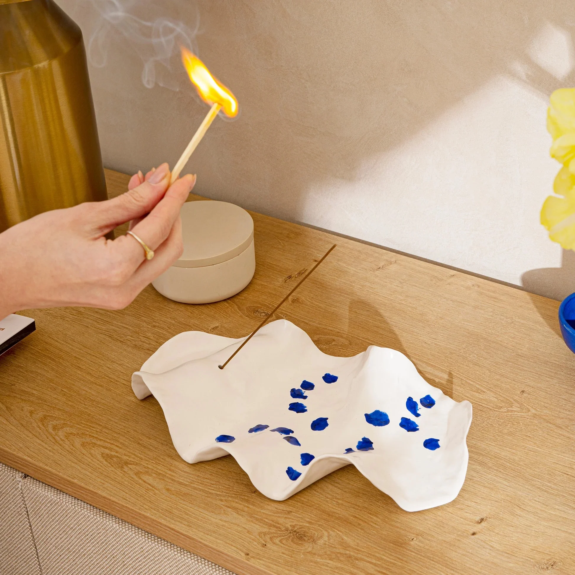Tracey White and Blue Porcelain Incense Holder - Image 2